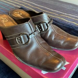 Aerosoles2 brown heels